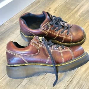 Dr. Martens 9806 Womens SIZE 10 Shoes. Vintage. Y2K. Brown.